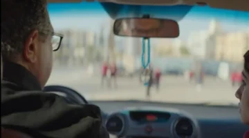 ماجد الكدواني يعود إلى شقته ضمن أحداث الحلقة 10 من مسلسل كان ياما كان